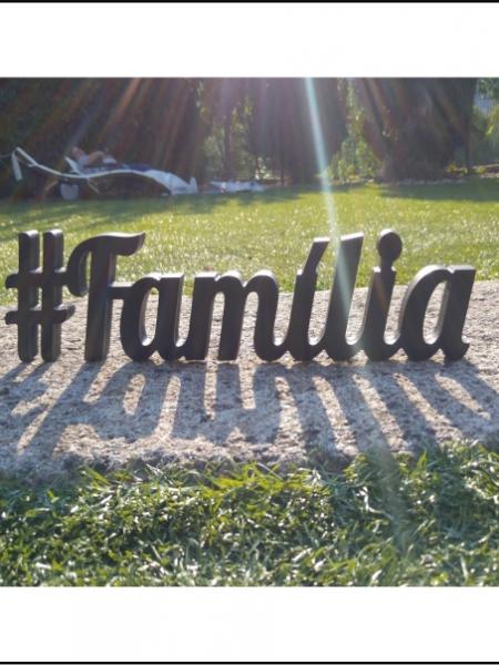 #Família